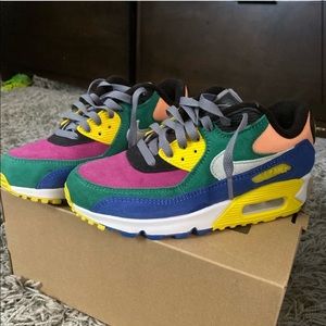 Nike Air Max 90 Sneakers